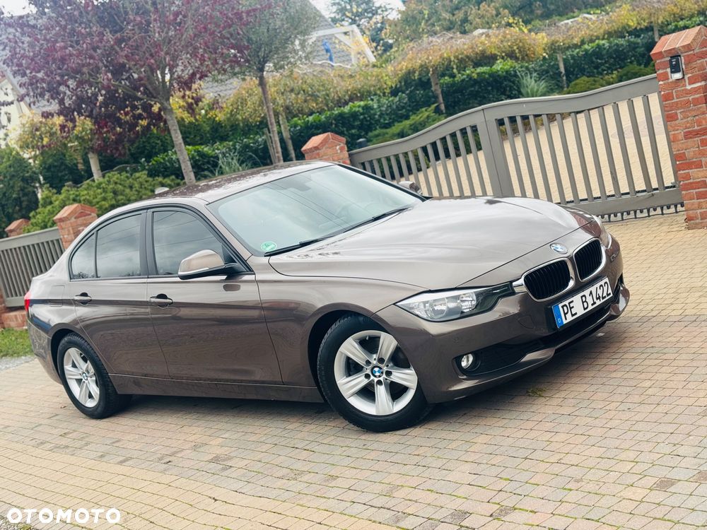 BMW Seria 3 318d DPF - 2
