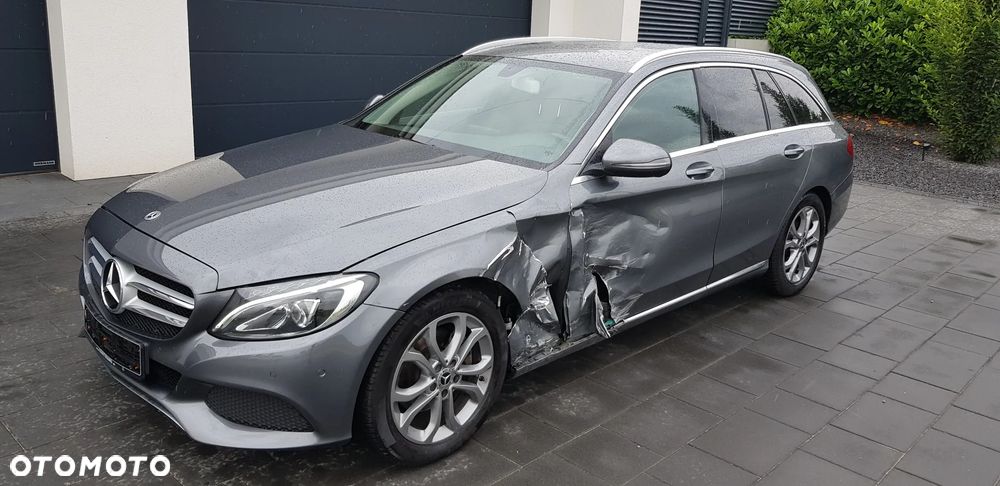 Mercedes-Benz Klasa C 200 CDI DPF Automatik Special Edition - 9