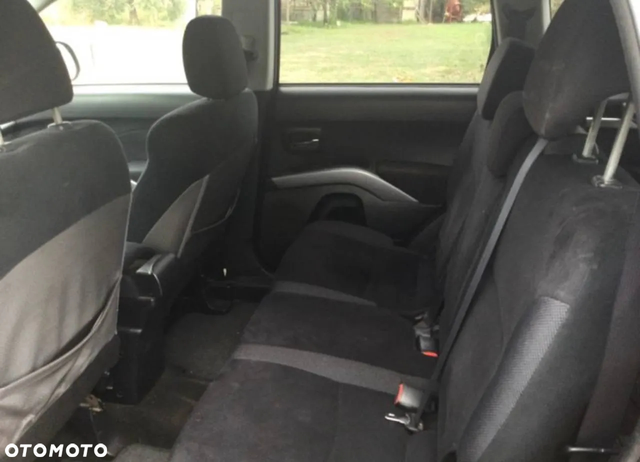 Mitsubishi Outlander 2.2 DI-D 4WD Instyle - 14