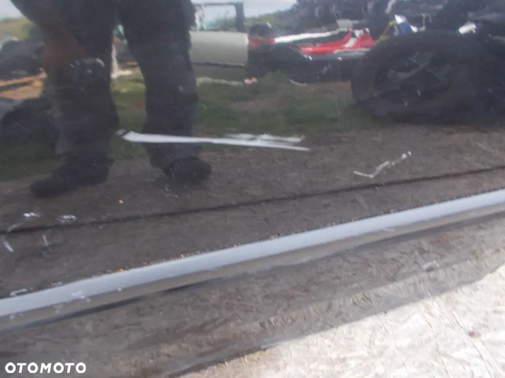 RENAULT LAGUNA II LIFT KOMBI DRZWI PRAWE TYŁ TYLNE - 2