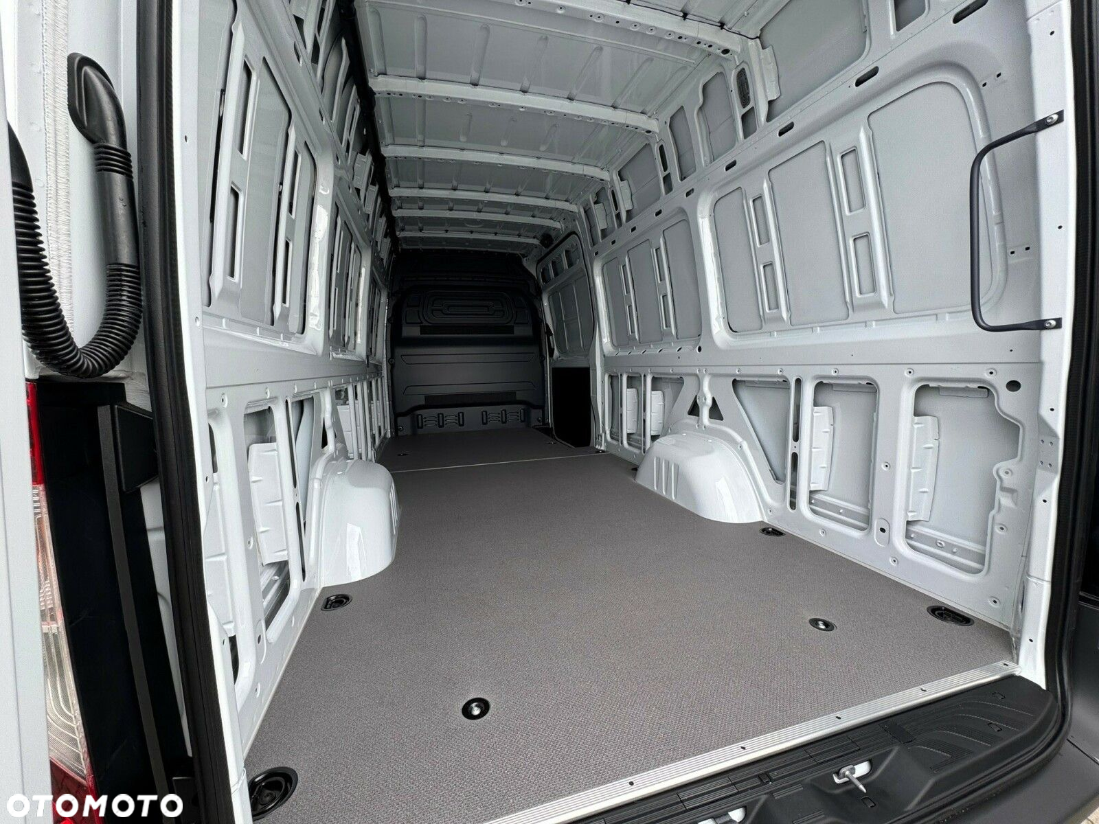 Mercedes-Benz Sprinter 317 CDI KA OM654 długi PRO - 11