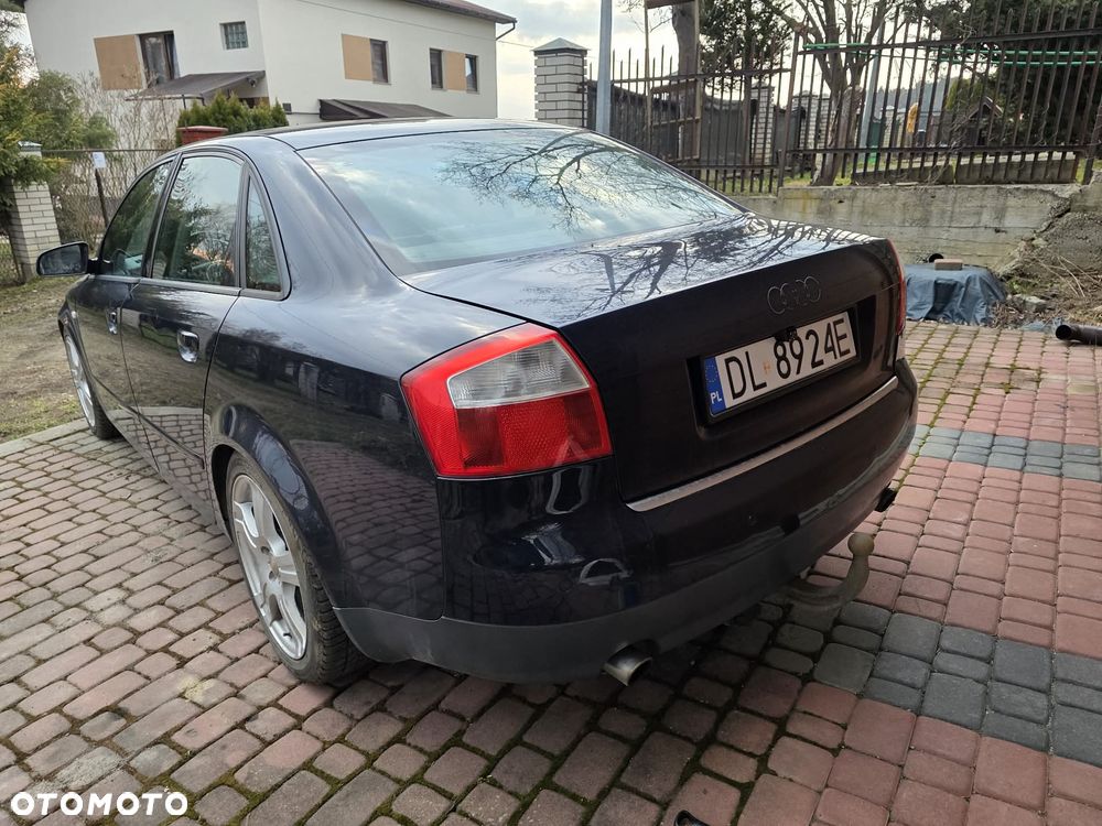 Audi A4 Limousine - 7