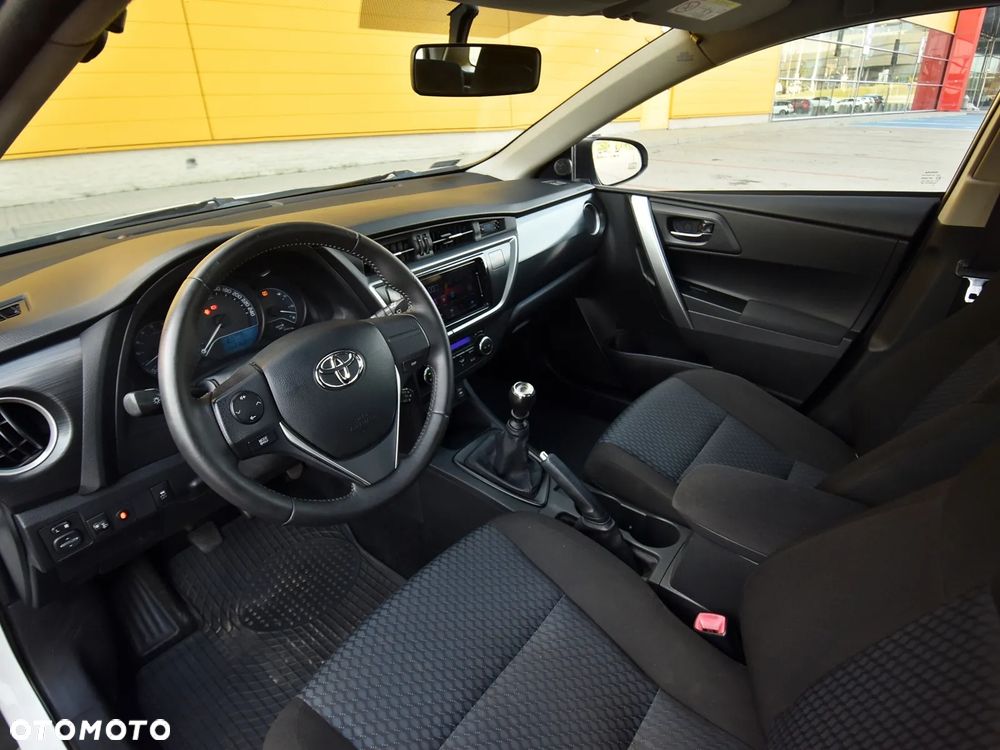 Toyota Auris 1.4 D-4D Active - 24