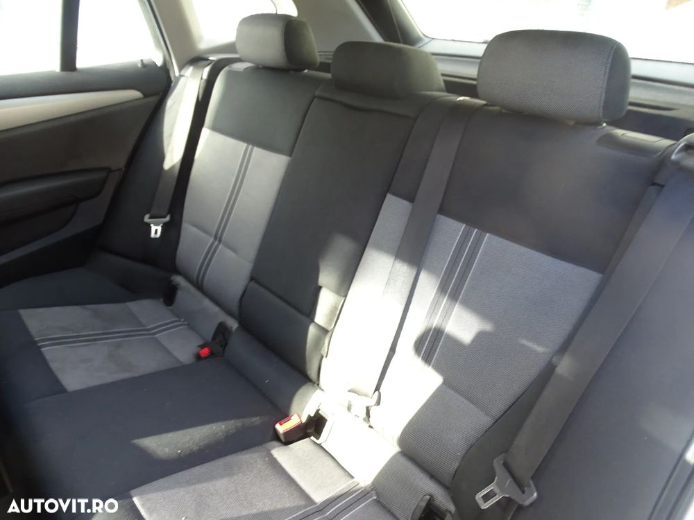 BMW X1 xDrive20d - 14