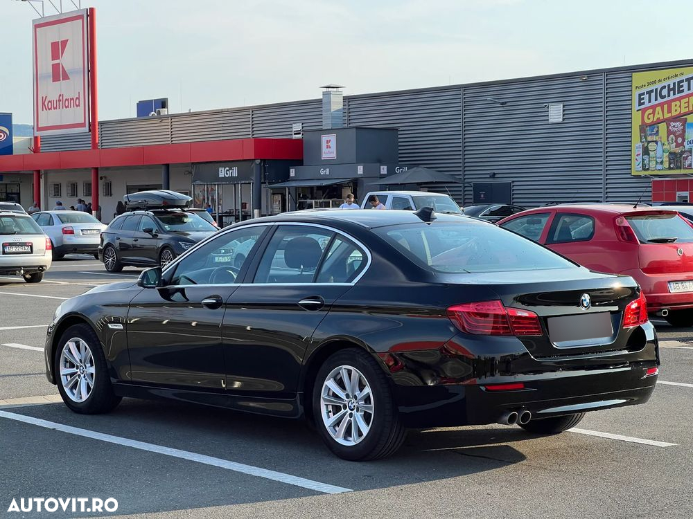 BMW Seria 5 520d xDrive - 9
