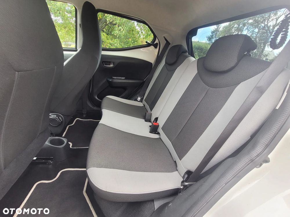 Toyota Aygo - 10