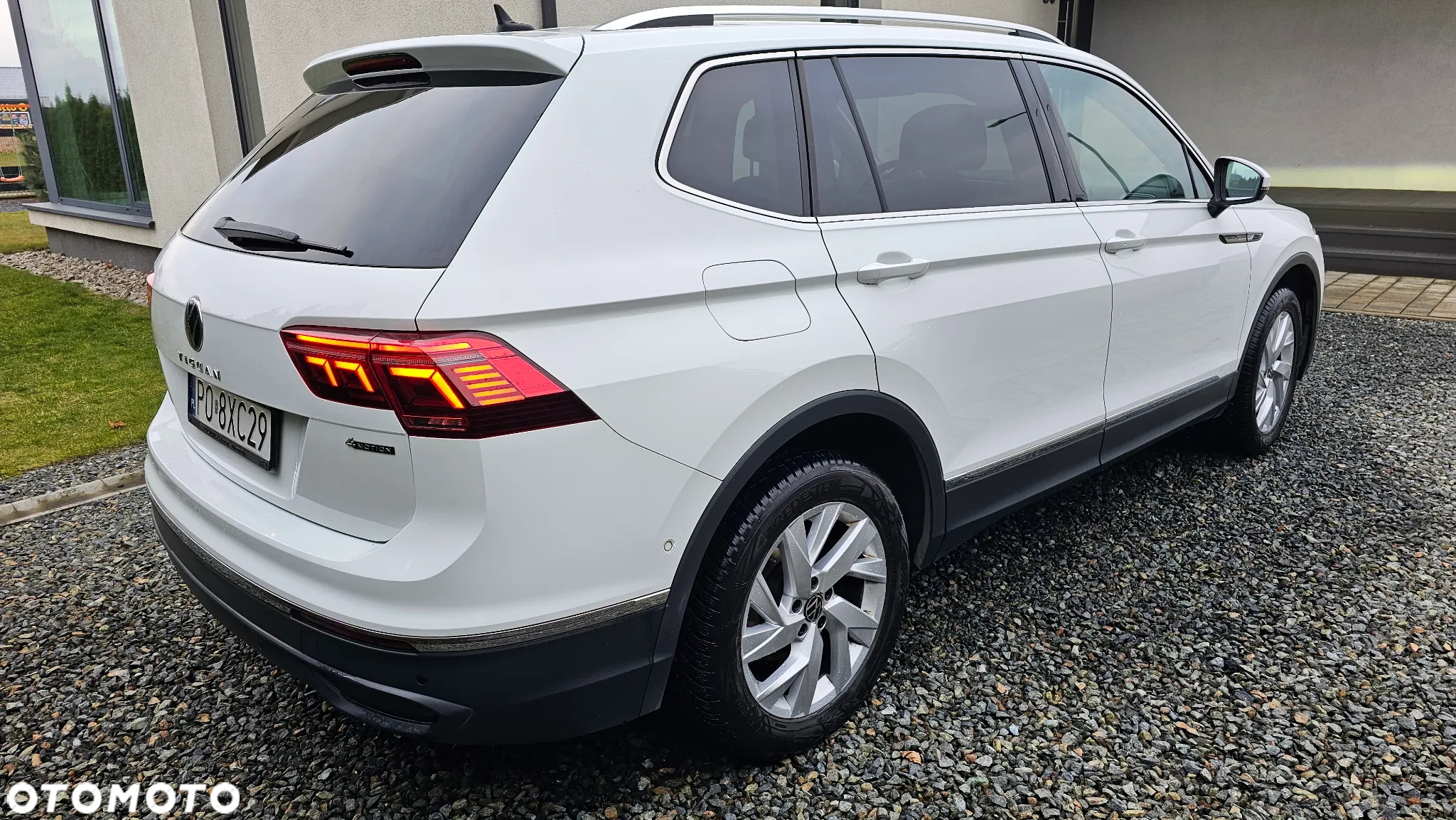 Volkswagen Tiguan Allspace 2.0 TSI 4Mot Life DSG - 3