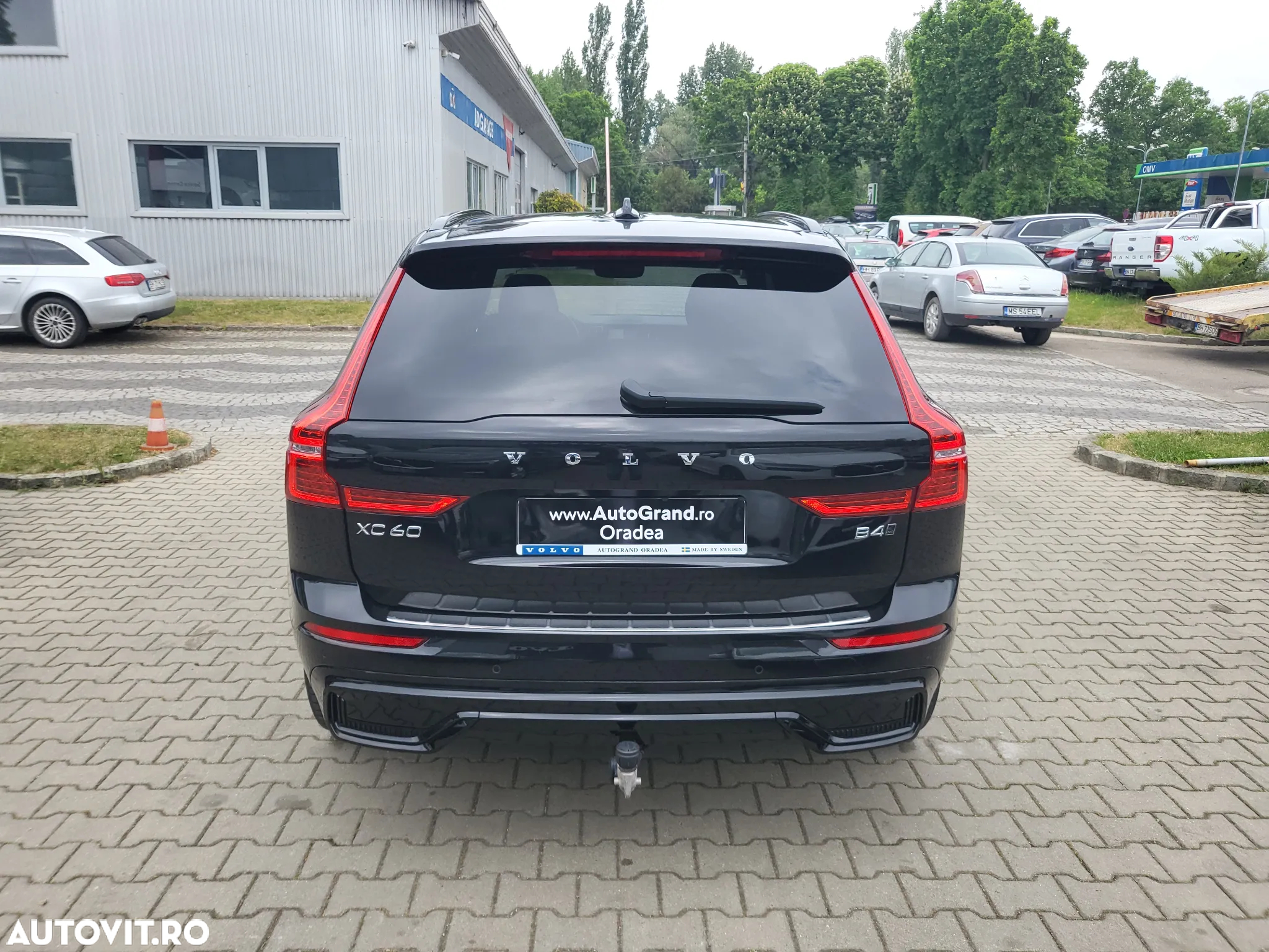 Volvo XC 60 B4 D AWD Geartronic RDesign - 12