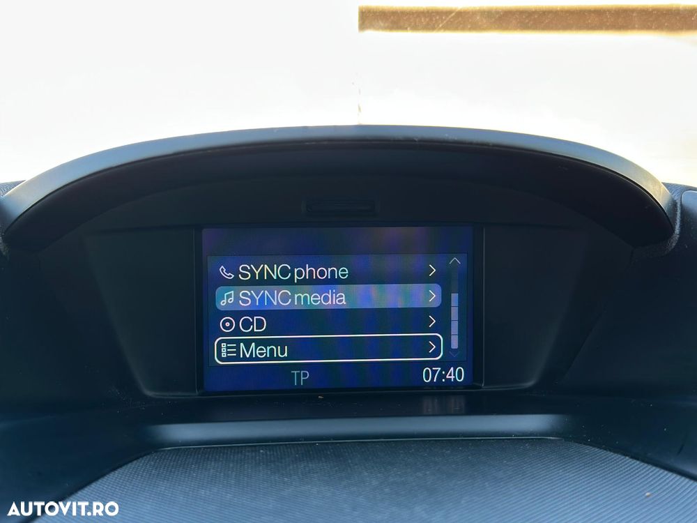 Ford Kuga 2.0 TDCi 4x4 SYNC - 29
