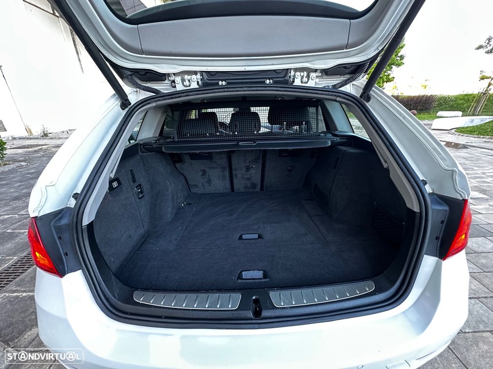 BMW 320 d Auto - 28