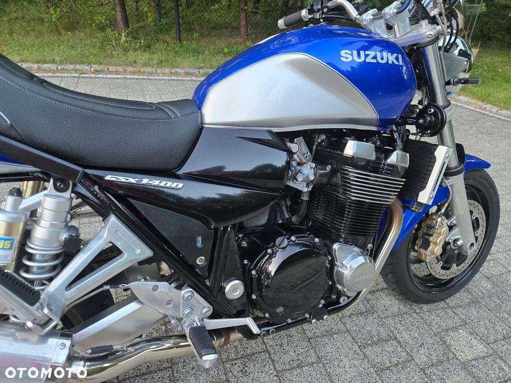Suzuki GSX - 14