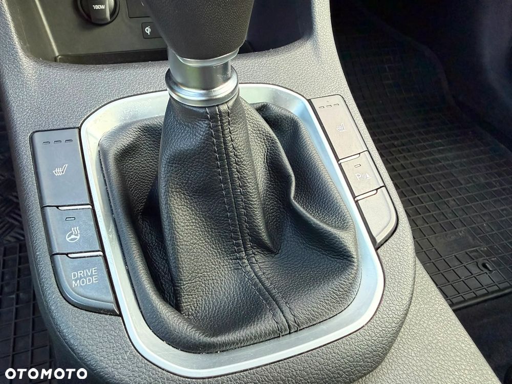 Hyundai i30 1.5 T-GDI 48V-Hybrid Intro - 15