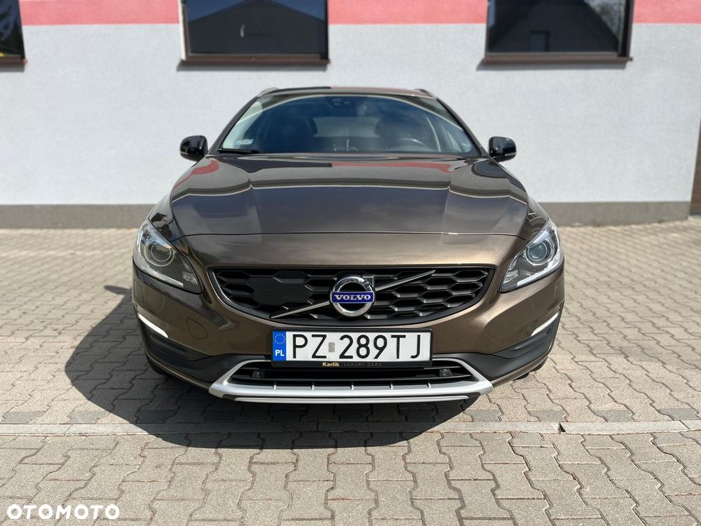 Volvo V60 Cross Country T5 AWD Summum - 6