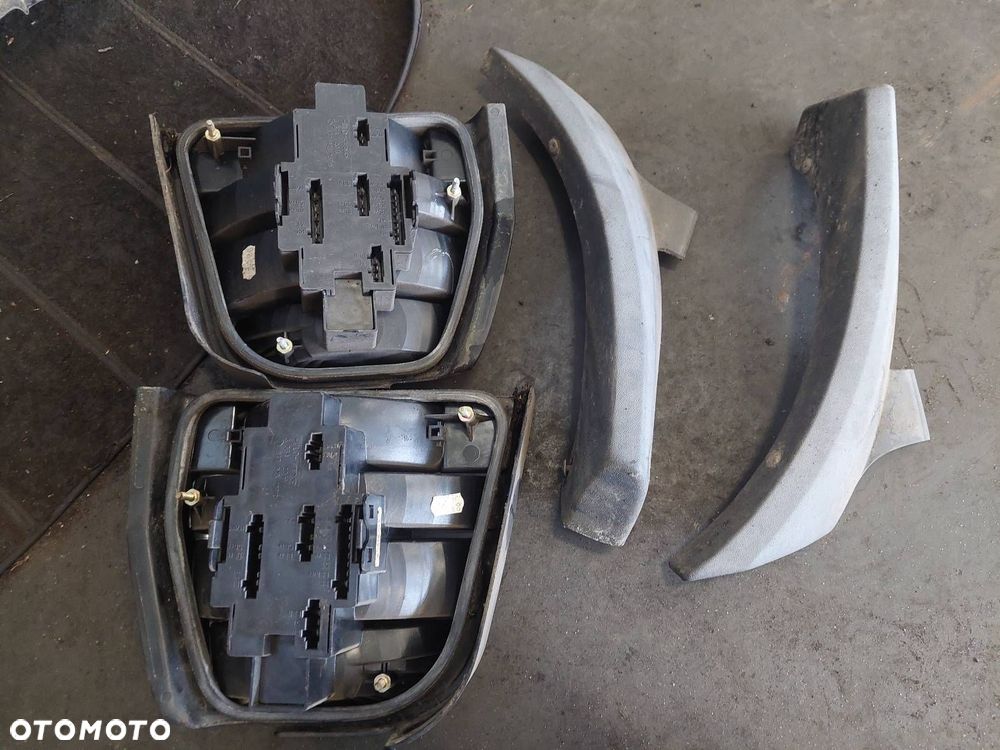 KOMPLETNY TYŁ KLAPA BAGAŻNIKA ZDERZAK TYŁ LAMPY VOLKSWAGEN POLO II HB 3D - 4