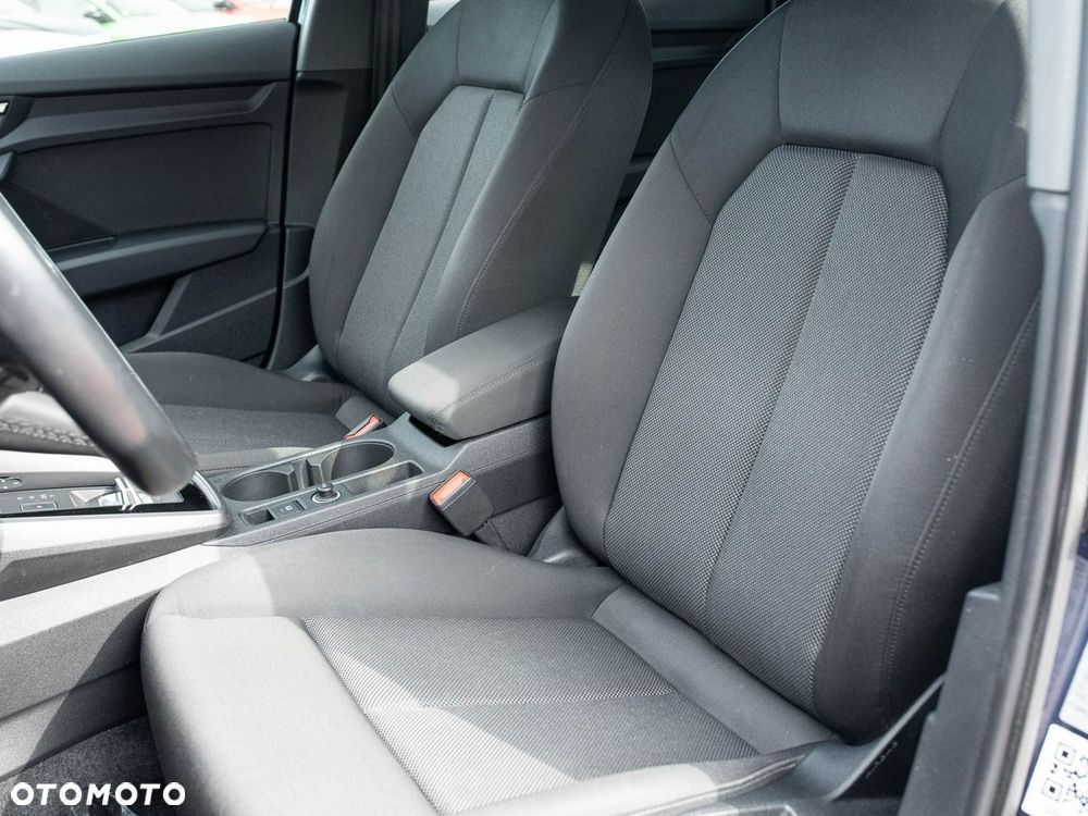 Audi A3 Sportback 30 TDI S tronic - 11
