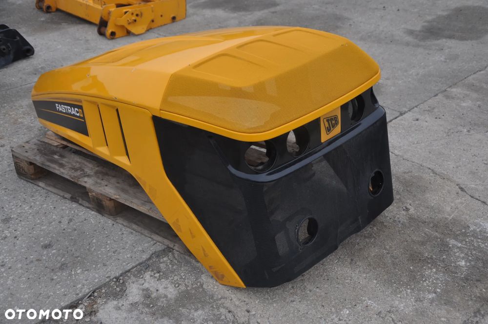 Maska pokrywa  silnika JCB Fastrac 4220