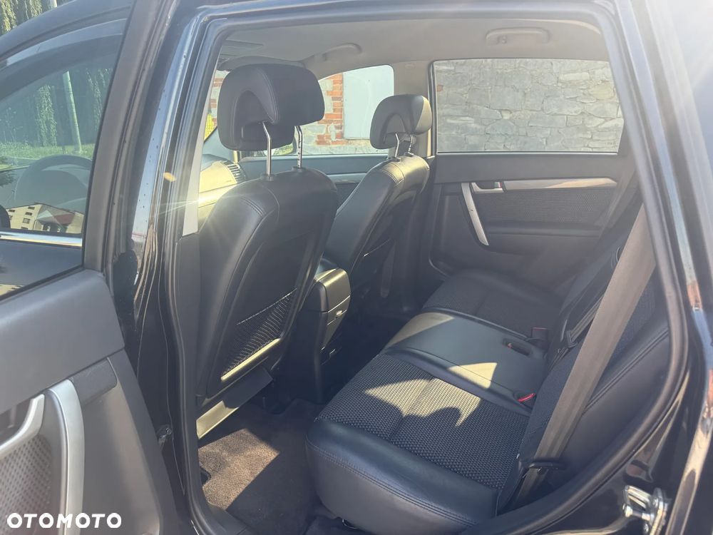 Chevrolet Captiva 2.4 2WD 7 Sitzer LS - 11