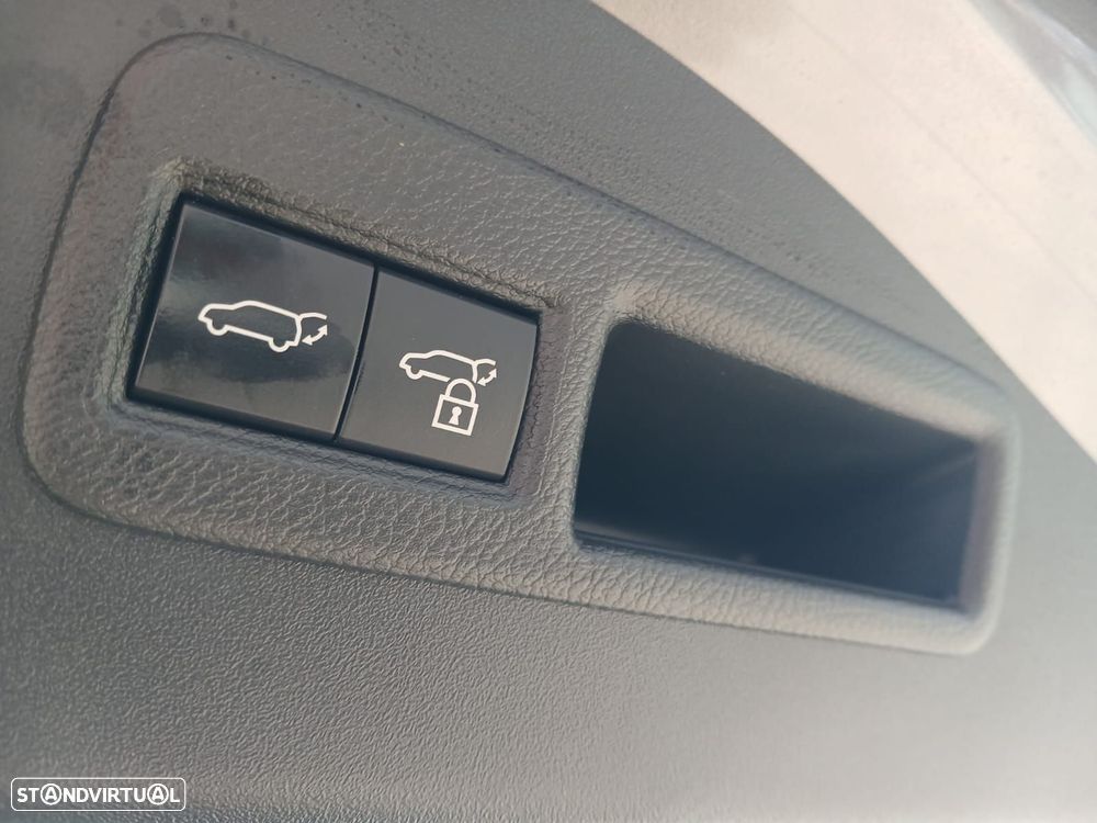 Toyota bZ4X 71,4 kWh Premium - 24