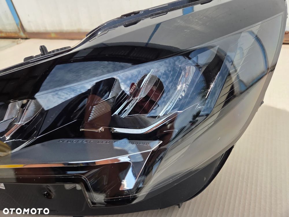 Lampa przednia lewa LED Peugeot 3008 II 5008 II LIFT   9836230280 - 5