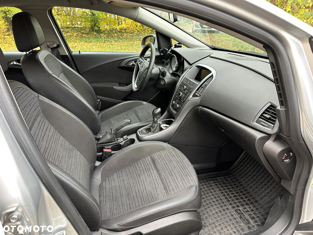 Opel Astra - 10