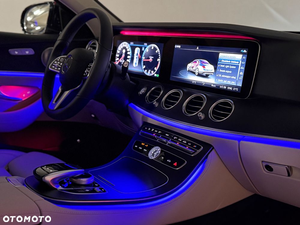 Mercedes-Benz Klasa E 300 d 9G-TRONIC Avantgarde - 32