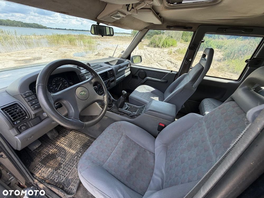Land Rover Discovery - 12