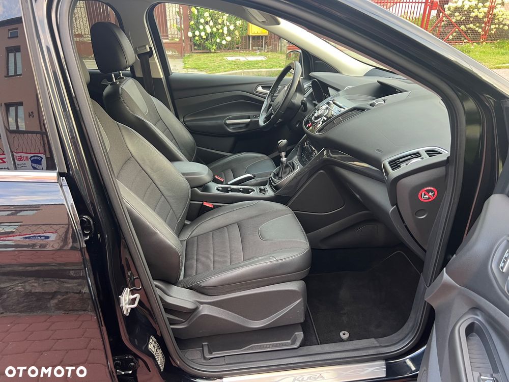 Ford Kuga 2.0 TDCi 4x4 Titanium - 12