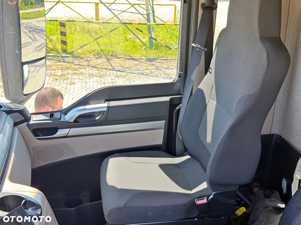 MAN TGS 18.360 * SKRZYNIA 7,15 m * FASSI F135A.2.22 E + PILOT * STAN BDB - 10