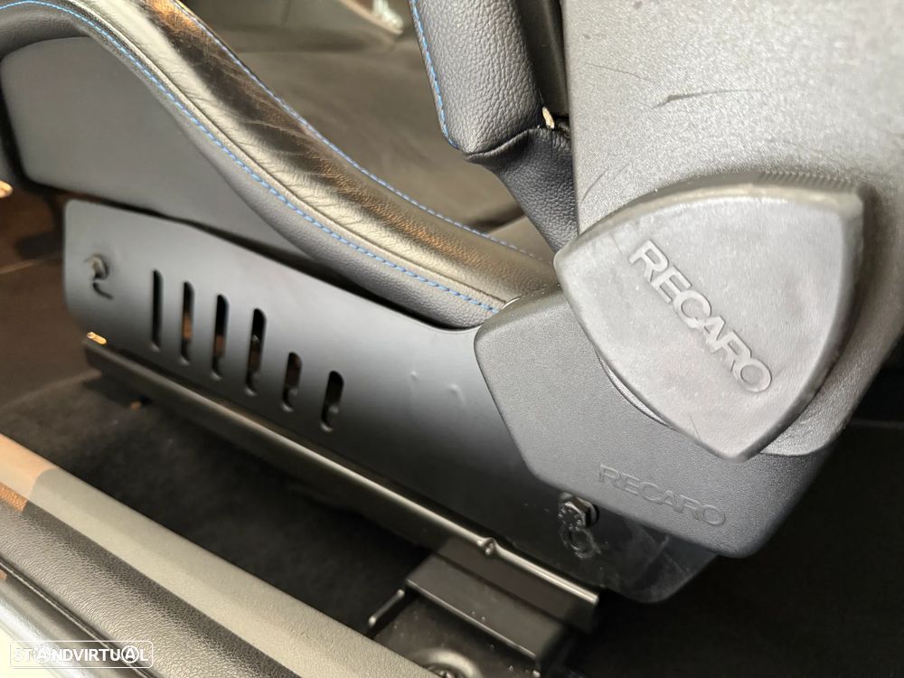 Ford Focus 2.5 RS - 36