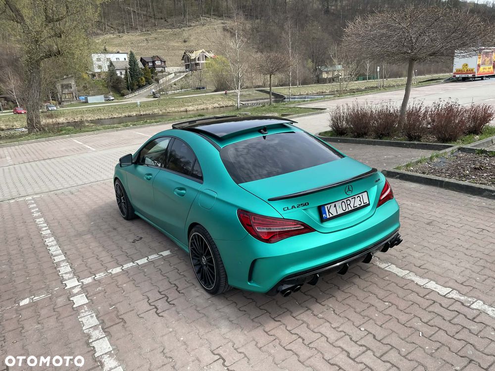 Mercedes-Benz CLA 250 4Matic 7G-DCT Sport - 16