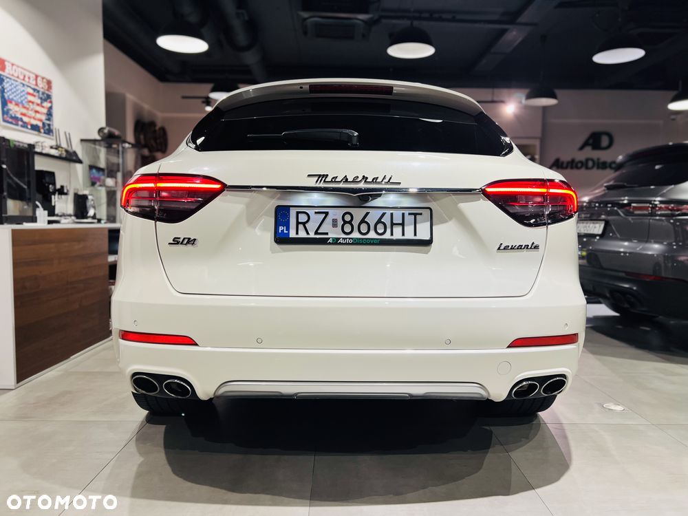 Maserati Levante S Granlusso - 5