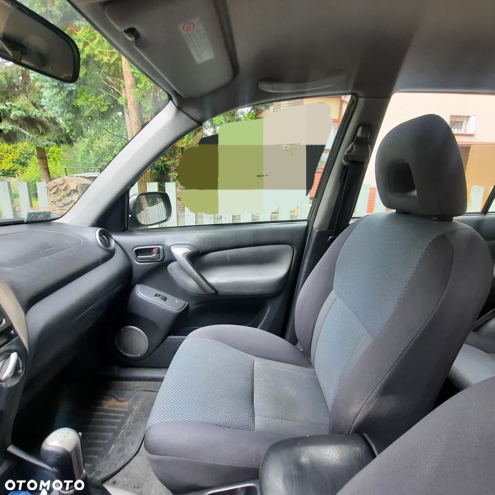Toyota RAV4 2.0 D-4D 4x4 - 6