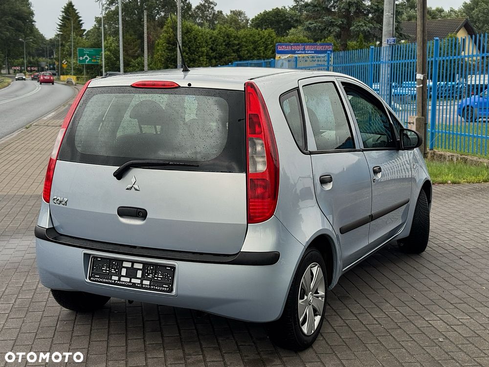 Mitsubishi Colt - 7