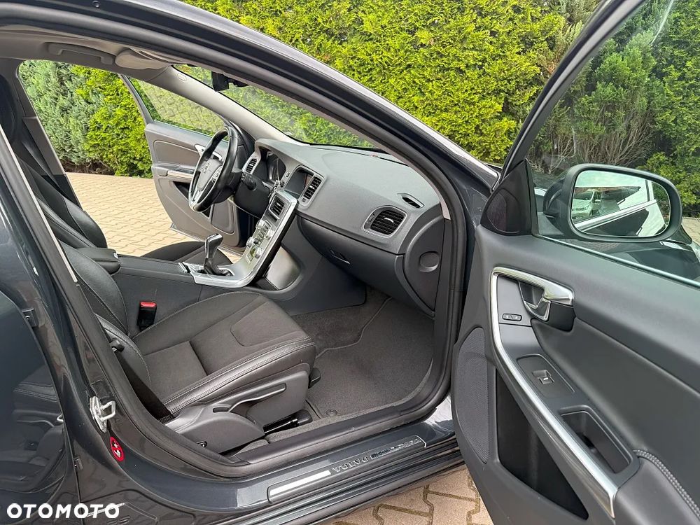 Volvo V60 D4 Drive-E Summum - 17