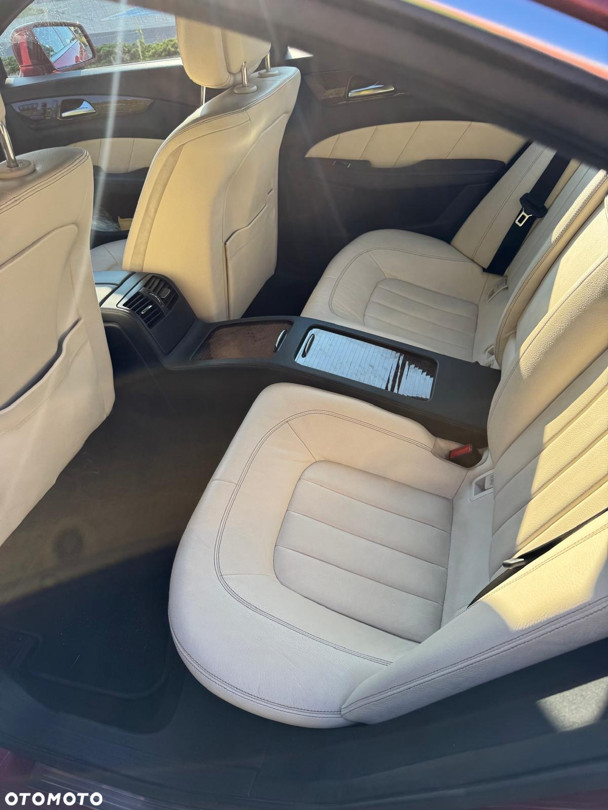 Mercedes-Benz CLS - 21