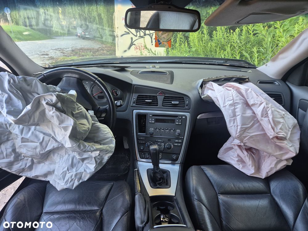 Volvo S60 2.4D Momentum - 8