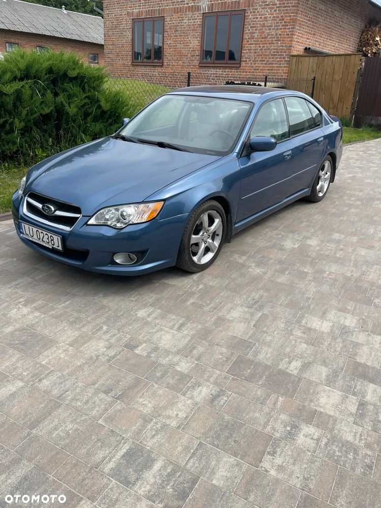 Subaru Legacy - 1