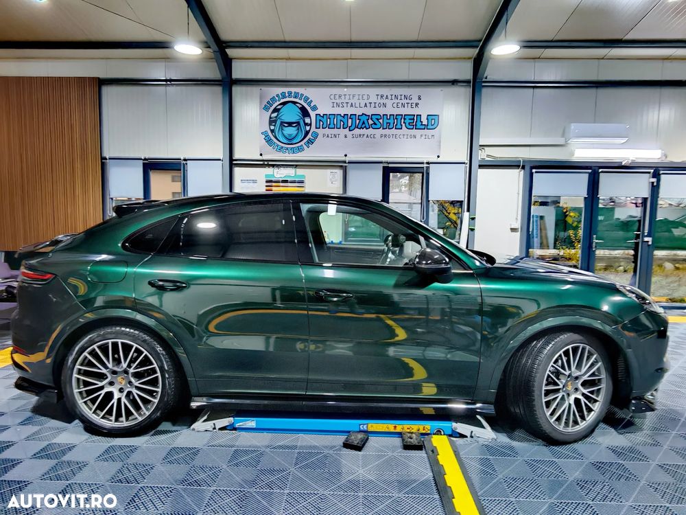 Porsche Cayenne Coupe Tiptronic S Platinum Edition - 4