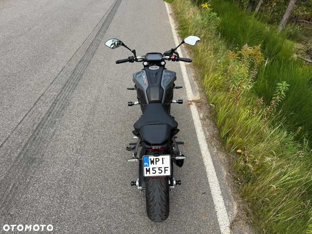 Yamaha MT - 17