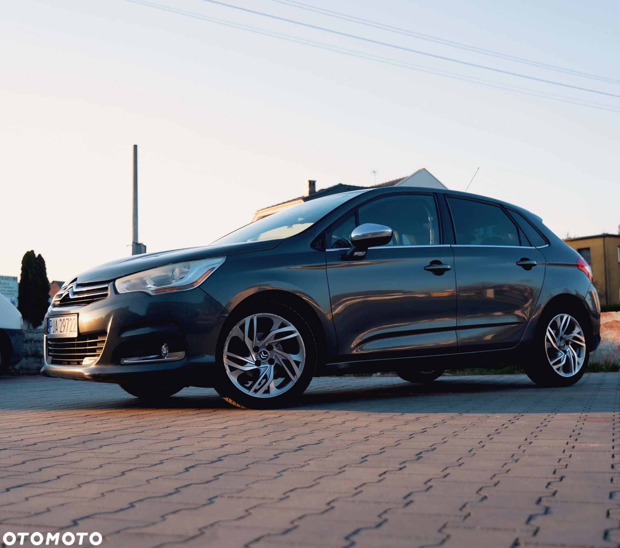 Citroën C4 1.6 HDi Attraction - 1