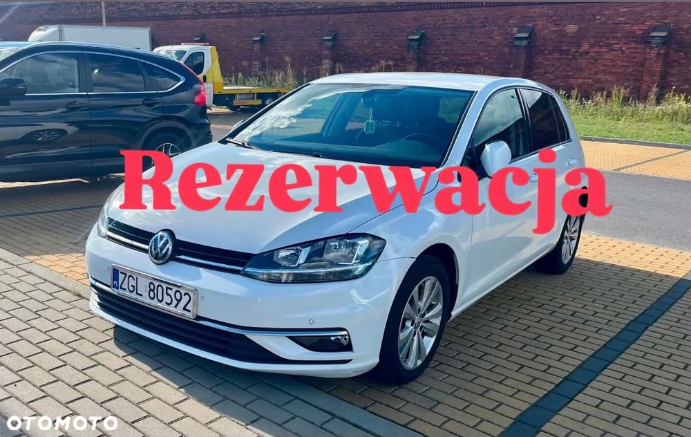 Volkswagen Golf - 1
