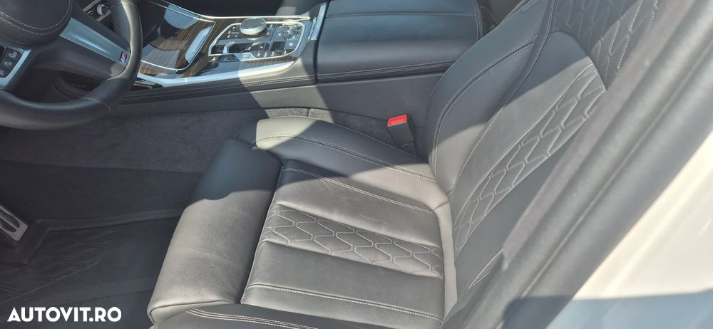 BMW X7 - 21