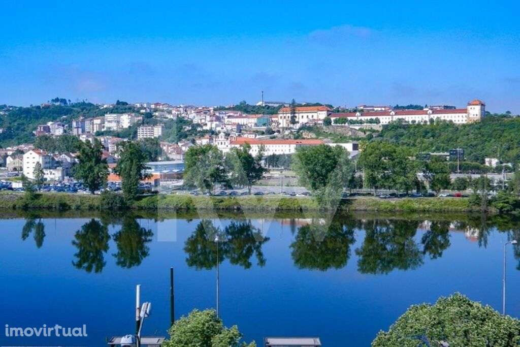 Terreno urbano com 650m2 e viabilidade de construção no centro de Sant - Grande imagem: 5/7