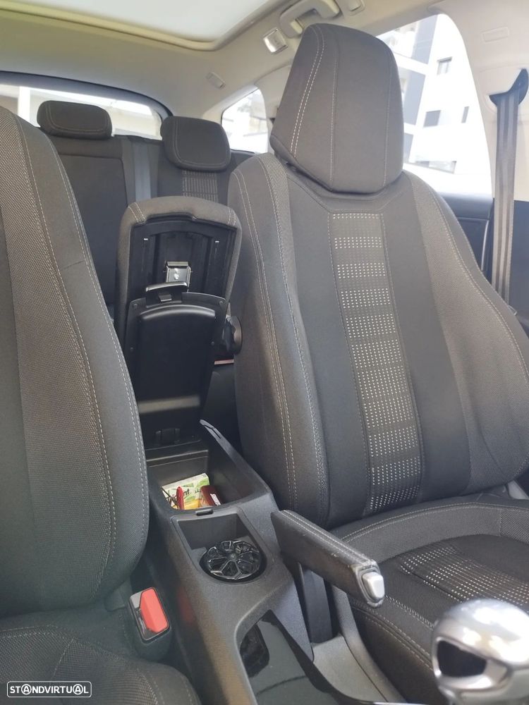 Peugeot 308 SW BlueHDi 120 Stop & Start Allure - 17