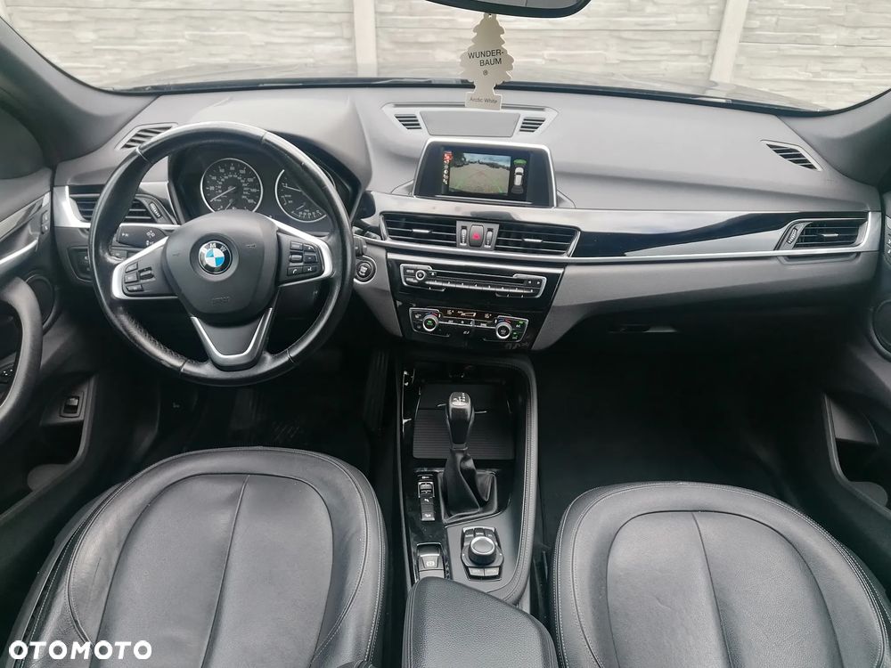 BMW X1 xDrive25i GPF xLine - 12