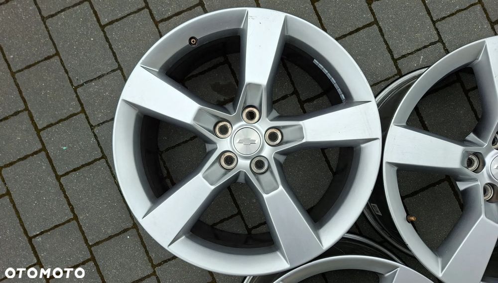 Felgi Aluminiowe 20 Chevrolet Camaro 5x120 ET 35 - 11