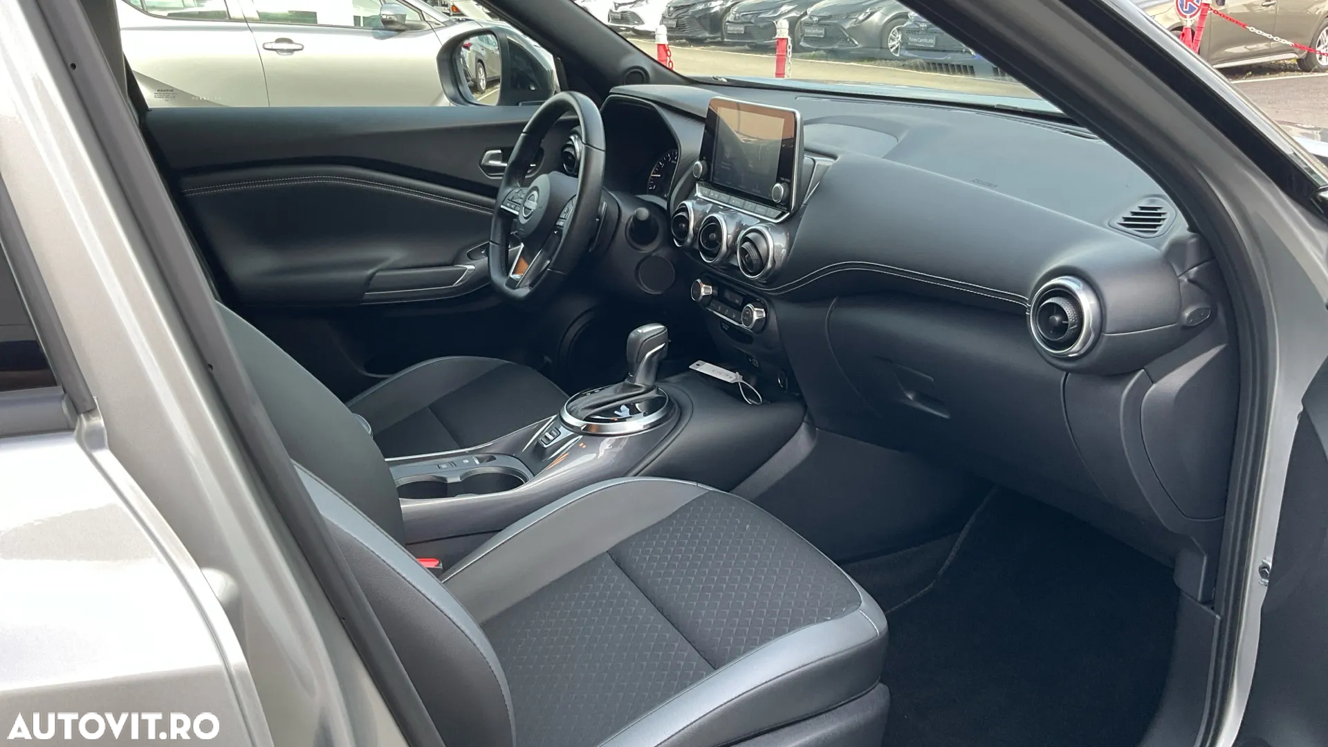Nissan Juke DIG-T DCT N-Connecta - 11