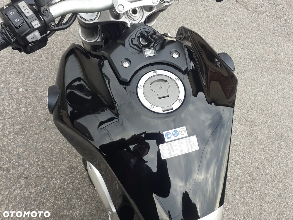 Honda CB - 6