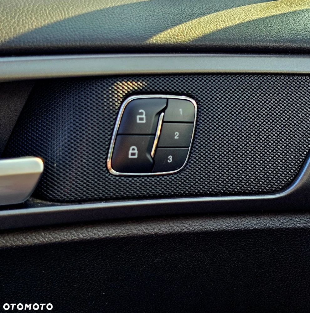 Ford Mondeo 2.0 TDCi ST-Line PowerShift - 18