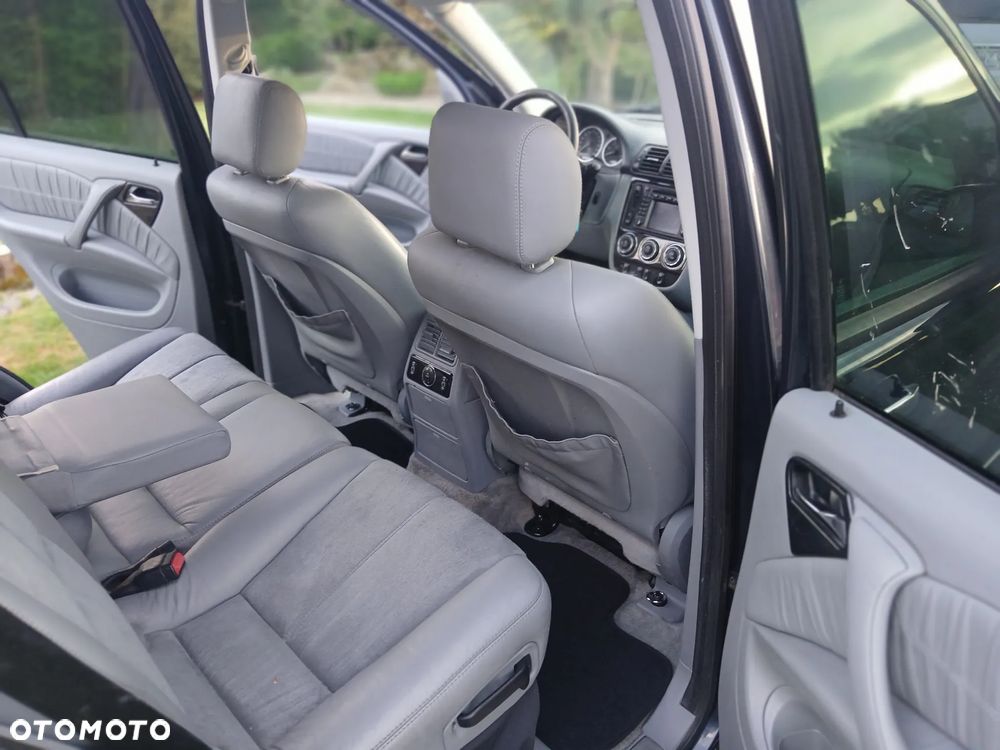 Mercedes-Benz ML - 13